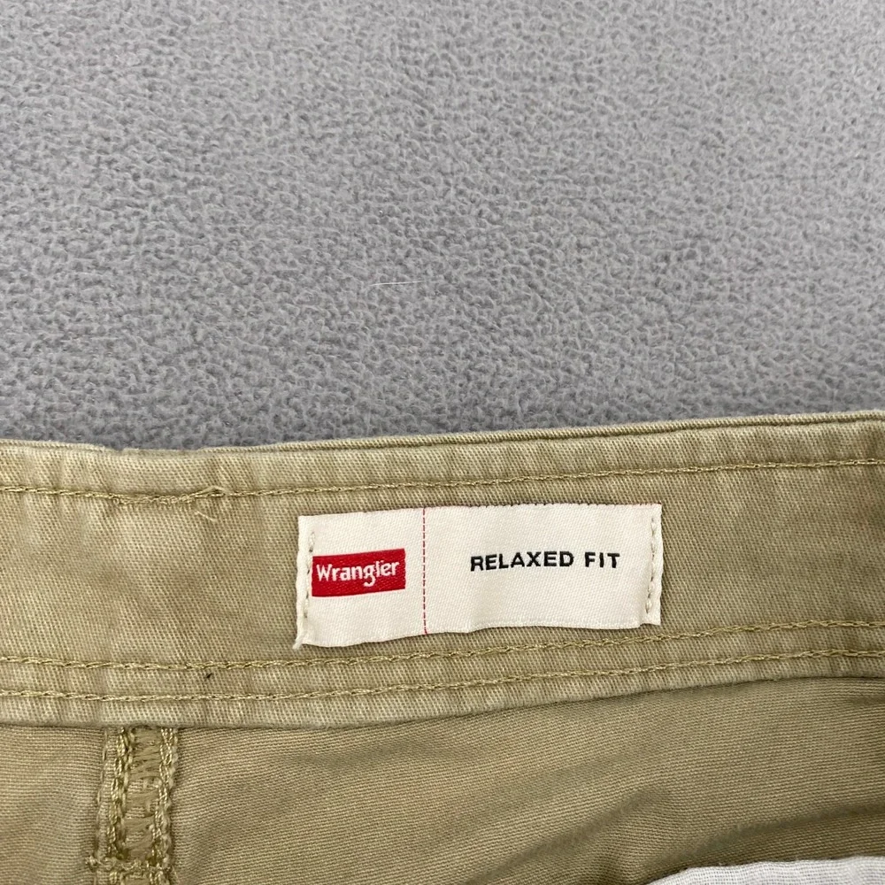 Wrangler Mens Relaxed Fit Cargo Pants Khaki Tan 44x30 70ABWEW Stretch Workwear